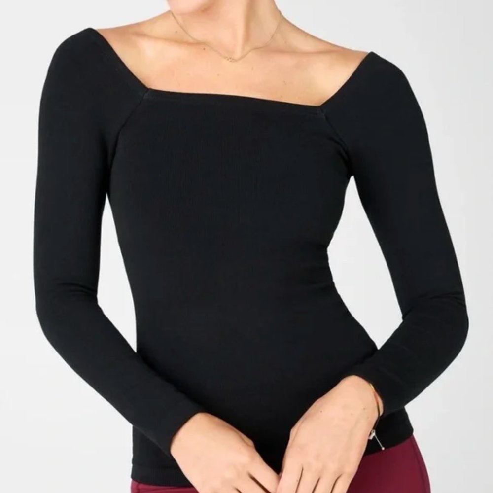 FABLETICS Womens sz S Emilia Long Sleeve Sculpt Knit Black Square Neck Top NWT